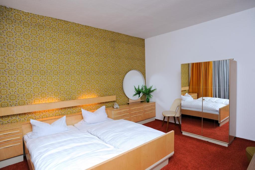 Parkhotel 1970 Vielbrunn Buitenkant foto